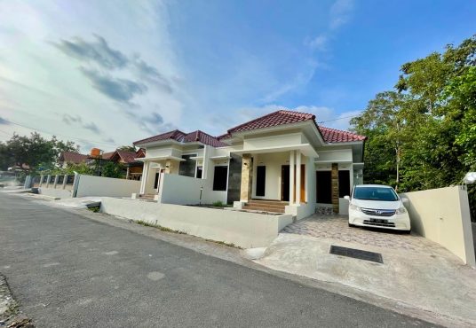 Rumah jakal km 13 dekat pasar jangkang