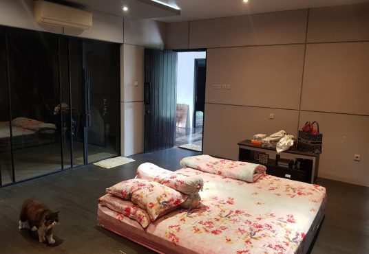 Rumah Asri Jakal km 12 FURNISHED Lokasi Tenang cocok untuk Expatriate