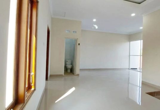 Rumah 2 lantai dalam ringroad dekat UPN