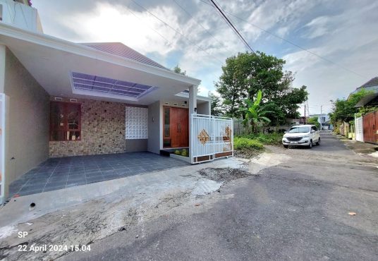 Rumah MEwah Siap huni dalam Perumahan Jakal km 13 dekat UII