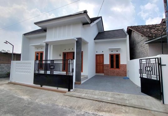 Rumah dijual di Purwomartani dekat fasilitas umum