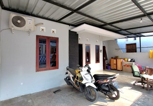 Rumah Minimalis dalam Cluster di Tajem