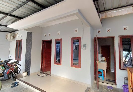 Rumah Minimalis dalam Cluster di Tajem