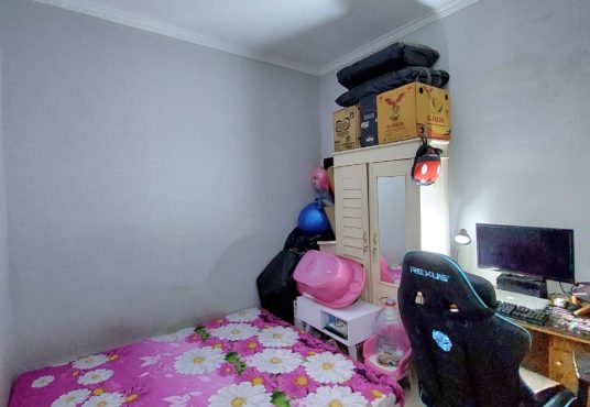 Rumah Minimalis dalam Cluster di Tajem