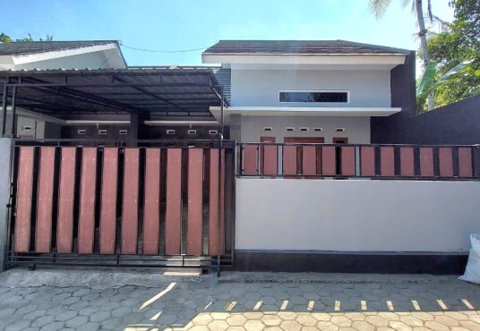 Rumah Minimalis Siap Huni Lingkungan Cluster di Cebongan