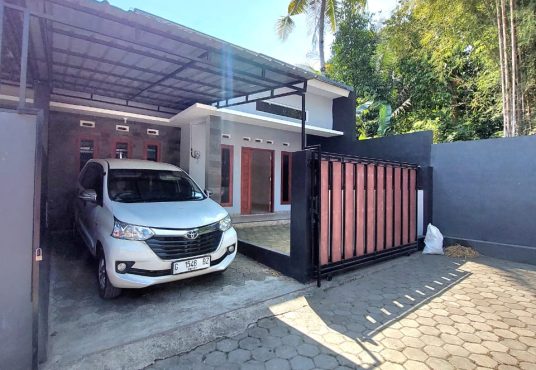 Rumah Minimalis Siap Huni Lingkungan Cluster di Cebongan