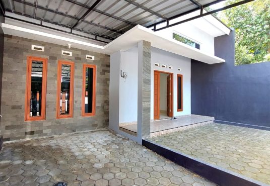 Rumah Minimalis Siap Huni Lingkungan Cluster di Cebongan