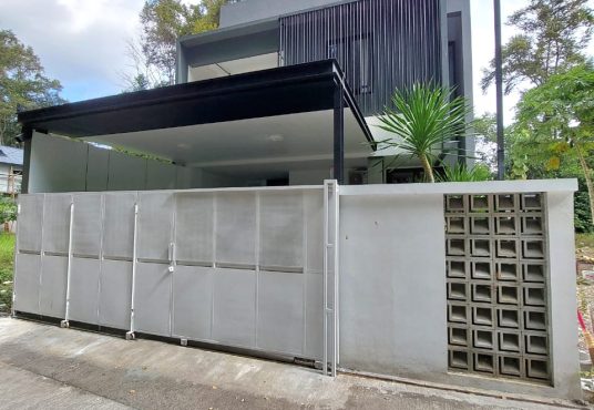 Rumah 2 Lantai Desain Modern utara Jogjabay