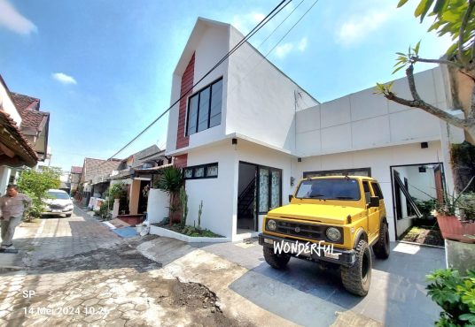 Rumah Baru 2 lantai Mezanin di Condongcatur dekat Kampus UPN