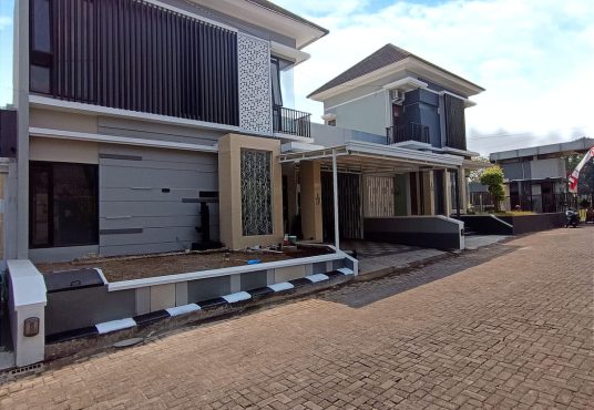 Rumah 2 lantai dalam Perumahan Jl. Palagan km 7 belakang Hyatt