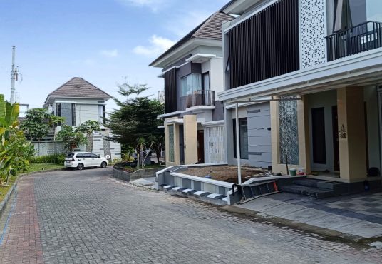 Rumah 2 lantai dalam Perumahan Jl. Palagan km 7 belakang Hyatt