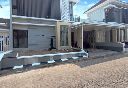 Rumah 2 lantai dalam Perumahan Jl. Palagan km 7 belakang Hyatt