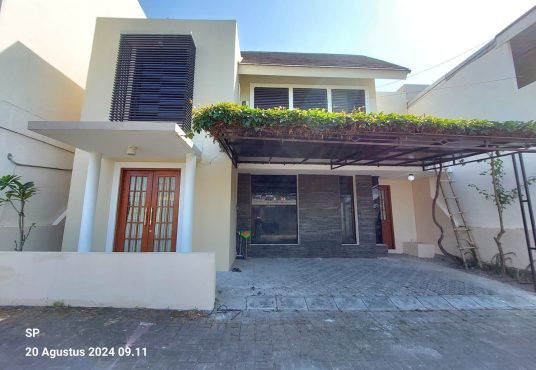 Rumah Cantik 2 lantai Modern Full Furnish Mewah dekat UPN