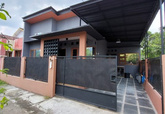 Rumah Cantik Hook MURAH Siap huni di Sidomoyo jl. Godean