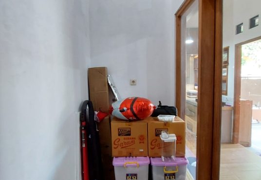 Rumah Cantik Hook MURAH Siap huni di Sidomoyo jl. Godean