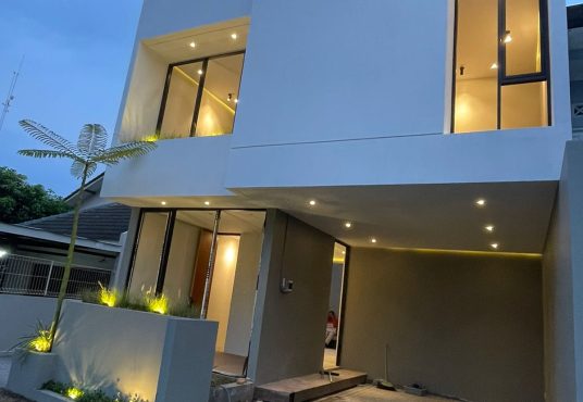 Rumah Modern Kontemporer FULL FURNISHED dekat UII