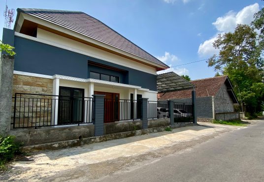 Rumah Jakal km 13 Klidon dekat UII