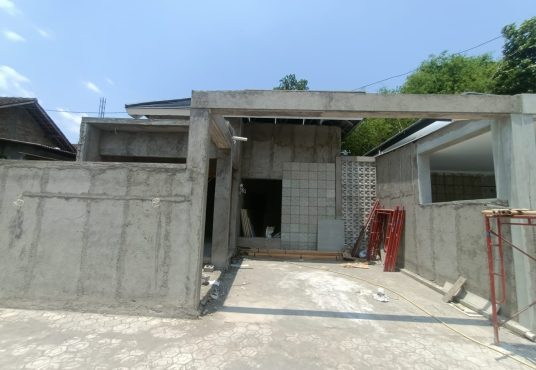 Rumah Limasan Mewah di Prambanan