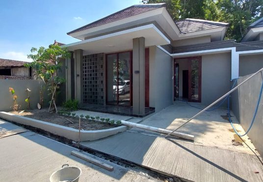 Rumah Cantik Istimewa Estetik - Harga Murah Di Sambiroto Purwomartani Dekat Kampus Budi Mulia Tajem