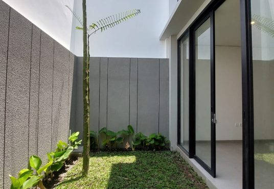 Rumah Baru Desain Modern Kontemporer di Jl. Palagan