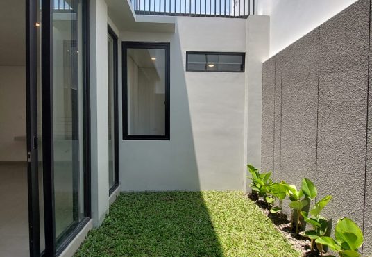 Rumah Baru Desain Modern Kontemporer di Jl. Palagan