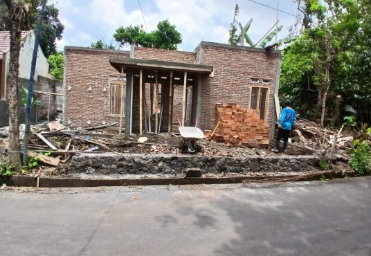 Rumah Baru Sejuk dan Asri Barat Pasar Cebongan