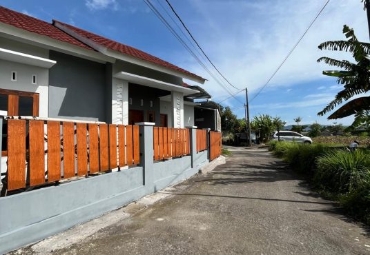 Rumah Baru Siap Huni Sejuk View Sawah di Berbah