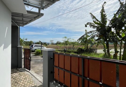 Rumah Baru Siap Huni Sejuk View Sawah di Berbah