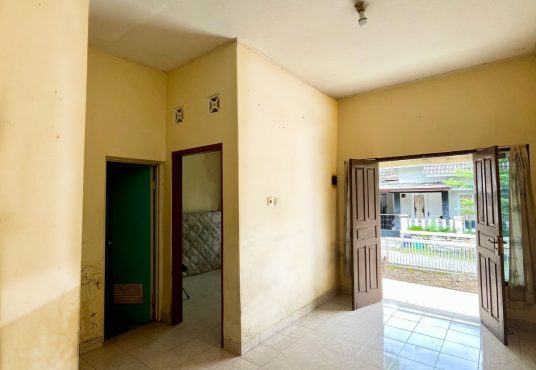 Rumah Dijual di Perumahan Puri Domas tajem