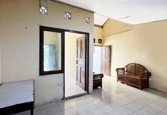 Rumah Dijual di Perumahan Puri Domas tajem