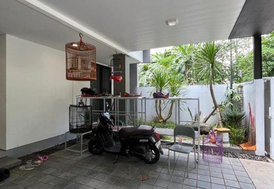 Rumah Modern Kontemporer dekat SD Model