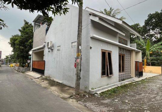 Rumah 2 lantai Siap Huni dekat UII