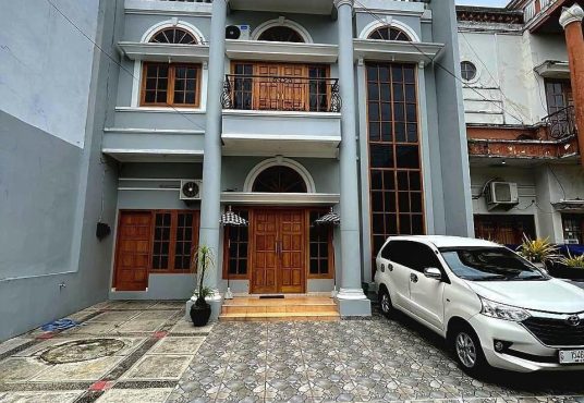 Rumah Mewah Klasik dengan Private Pool dkt RSA UGM