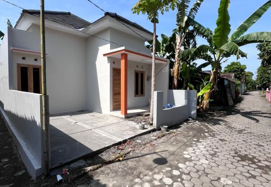 Rumah Cantik Minimalis Jl. Imogiri Barat Sewon