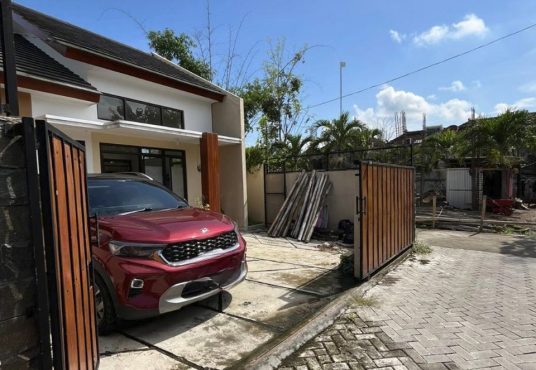 Rumah Cantik Modern Dalam Cluster Dekat Pasar Pleret Bantul