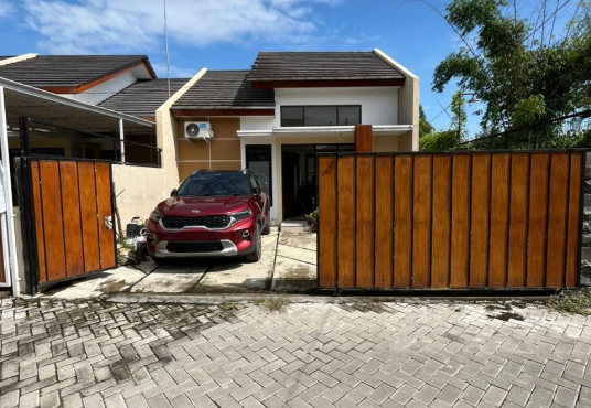 Rumah Cantik Modern Dalam Cluster Dekat Pasar Pleret Bantul