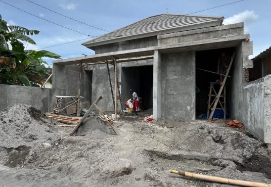 RUmah Mewah Industrialis dekat SD Model