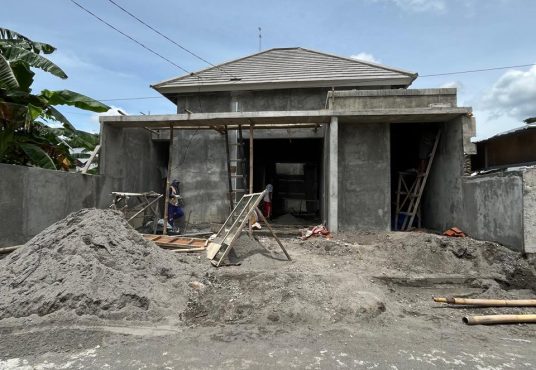 RUmah Mewah Industrialis dekat SD Model