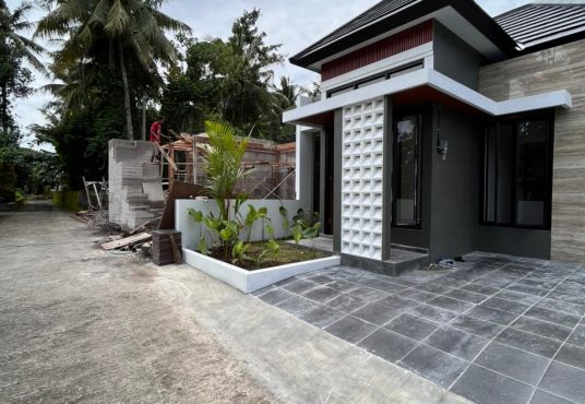 Rumah Baru Cantik Limasan Modern dekat Polres Sleman