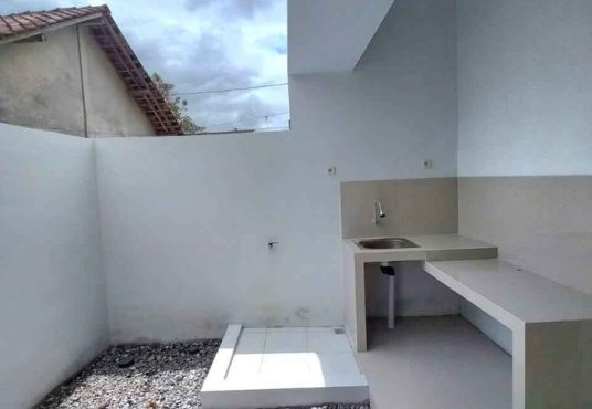 Rumah Baru Cantik Minimalis Dekat Lapangan Potorono