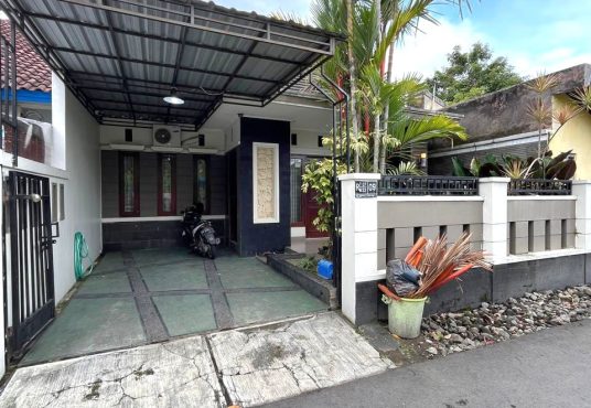 Rumah Luas Strategis di Lempongsari cocok untuk Homestay