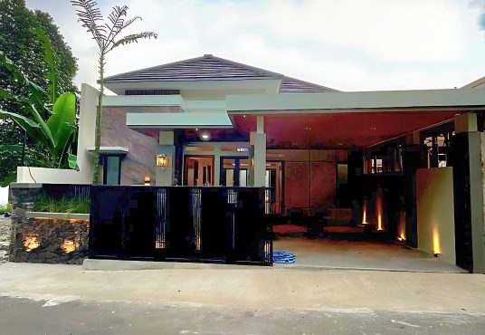 Rumah baru limasan Modern dekat Kampus UII