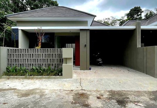 Rumah Modern Kontemporer dekat Pasar Jangkang