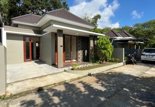 Rumah Kontemporer Purwomartani