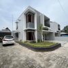 Rumah Baru 2 Lantai Perumahan Jakal km 8