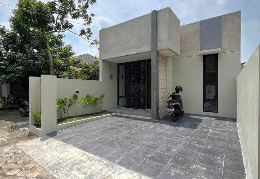 Rumah Siap Huni Minimalis Modern dekat SD Model