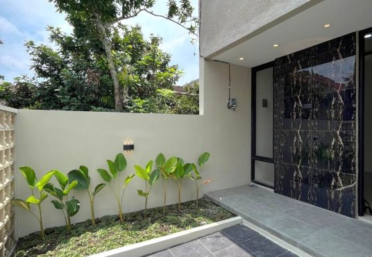 Rumah Siap Huni Minimalis Modern dekat SD Model