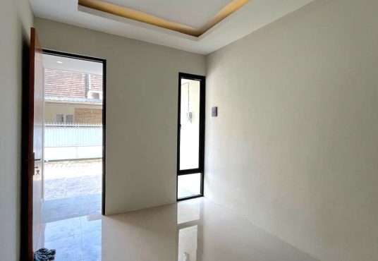 Rumah Siap Huni Minimalis Modern dekat SD Model