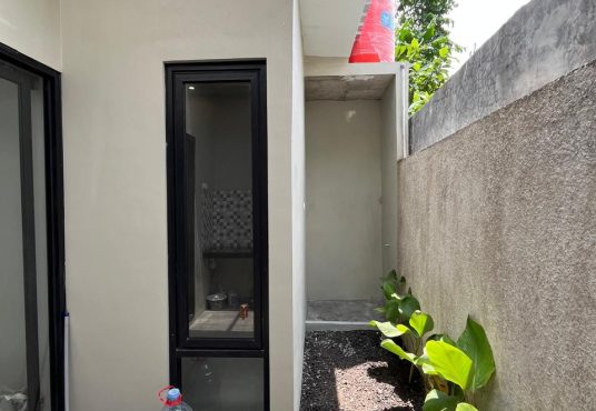 Rumah Siap Huni Minimalis Modern dekat SD Model