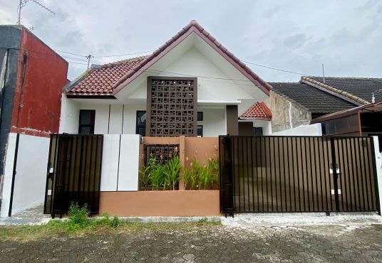 Rumah Cantik Siap huni di Gebang Baru utara Kampus UPN